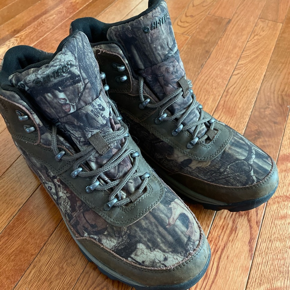 Hi-tec hiking boots